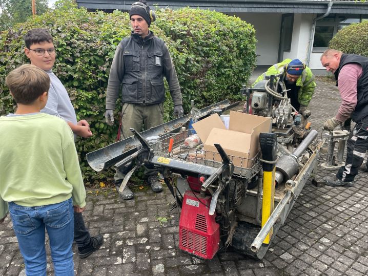 Bohrungen im Schulgarten